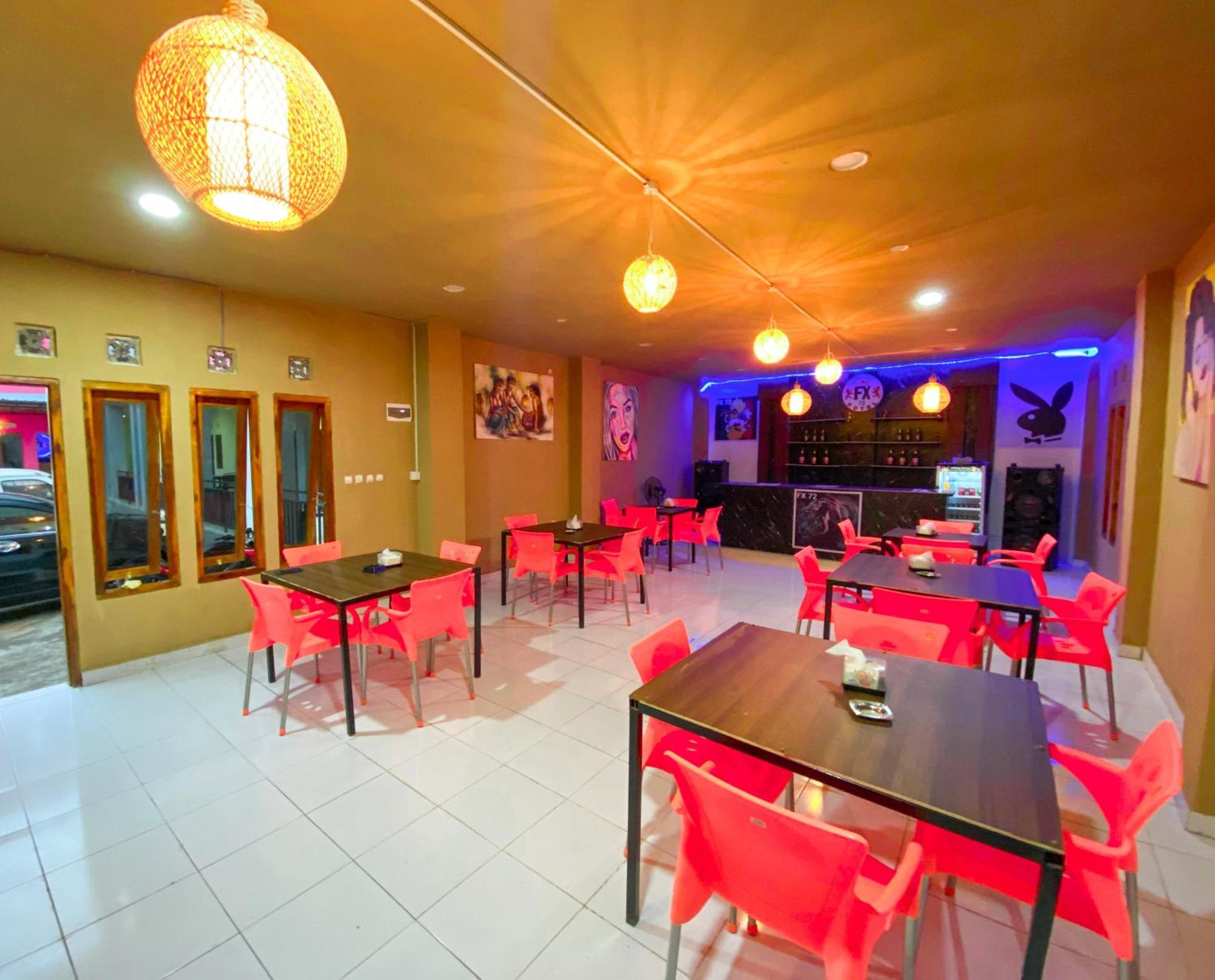 Fx72 Labuan Bajo Hotel מראה חיצוני תמונה